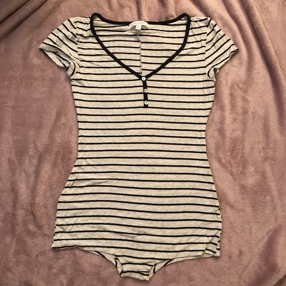 T-shirt leotard